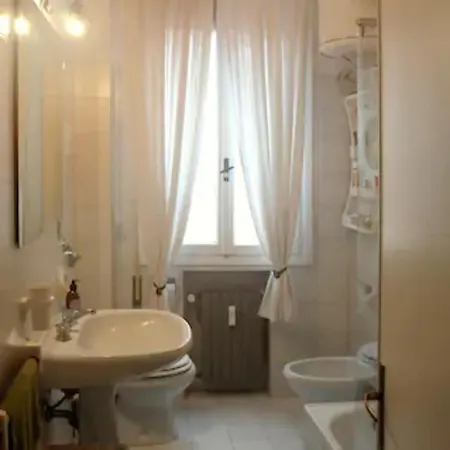 Charming Flat With Terrace Over The Canal Lägenhet Venedig