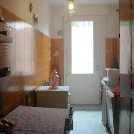 Charming Flat With Terrace Over The Canal * Венеция